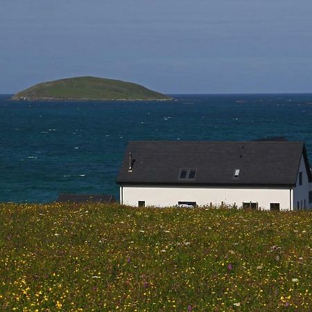 An Taigh Mor Bed & Breakfast Eriskay Exterior photo