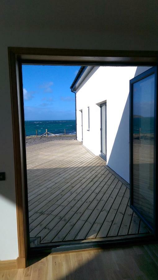 An Taigh Mor Bed & Breakfast Eriskay Exterior photo