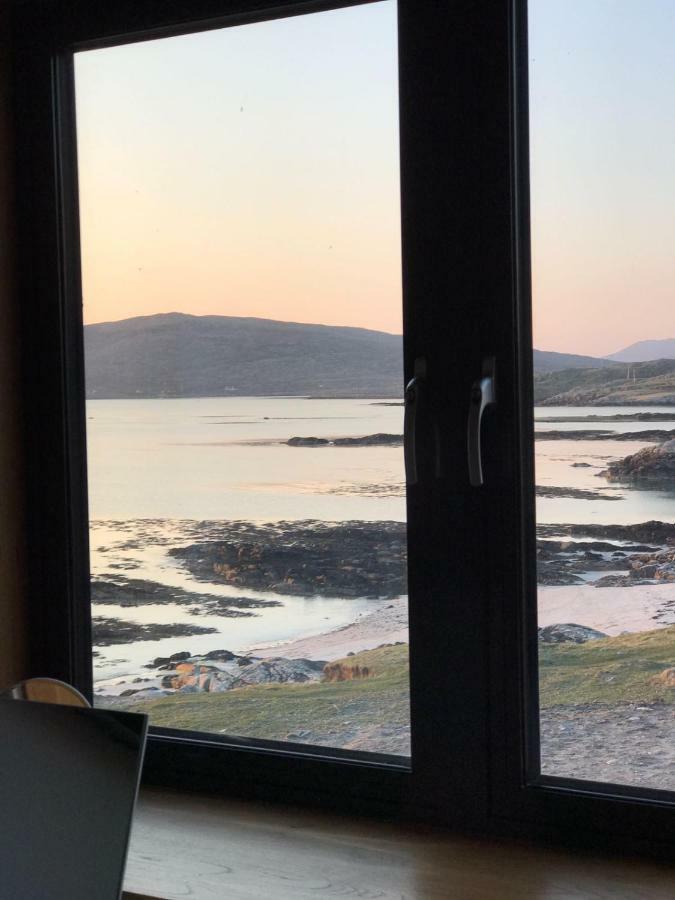 An Taigh Mor Bed & Breakfast Eriskay Exterior photo